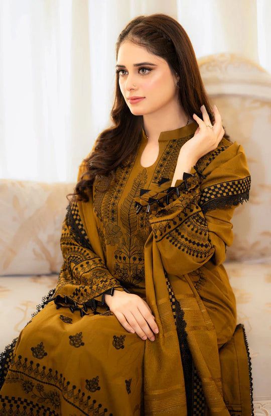 LIBAAS Lawn Embroidered 3 pcs