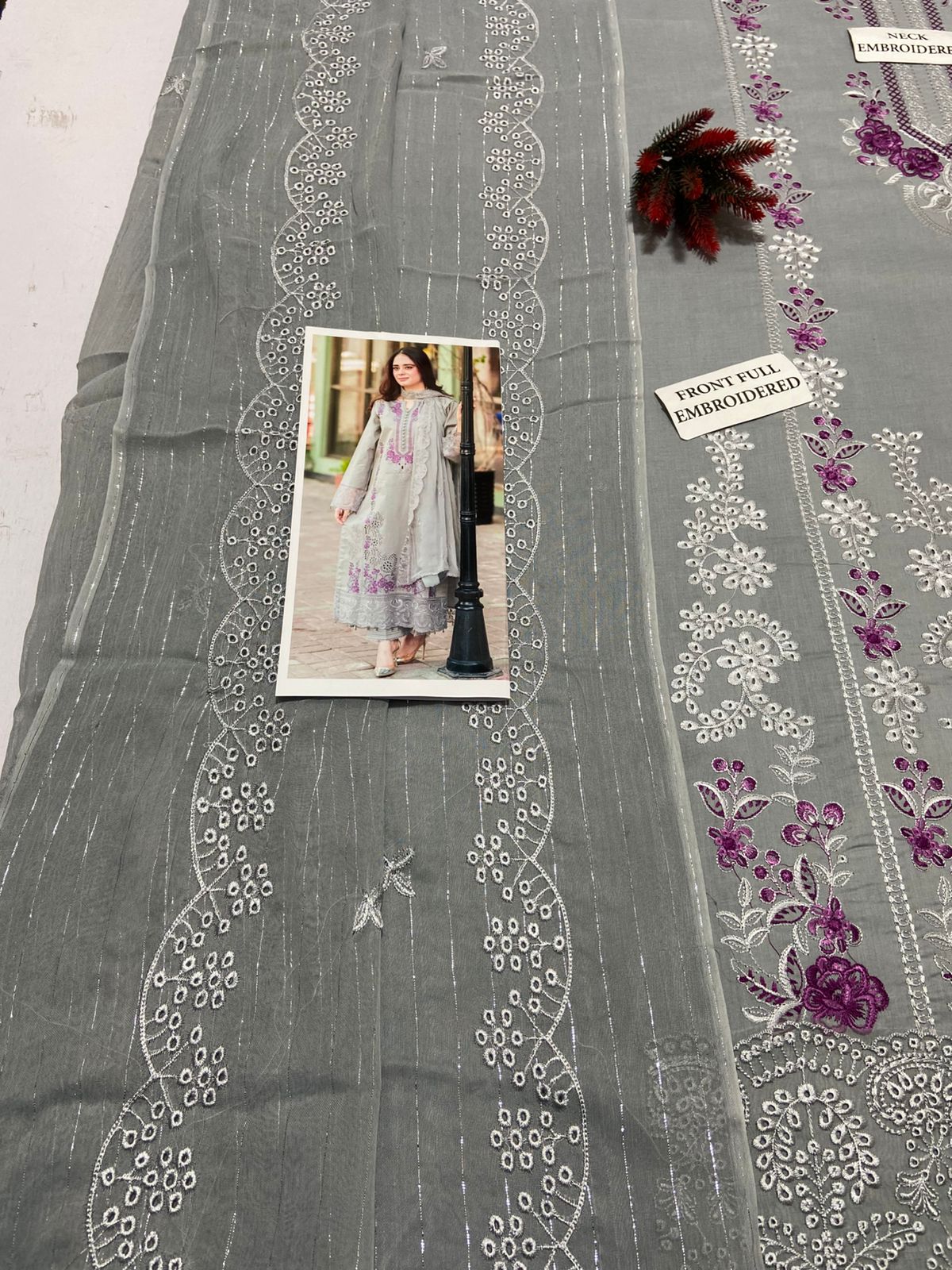 MUSHQ 3pc Embroidered Lawn Suit