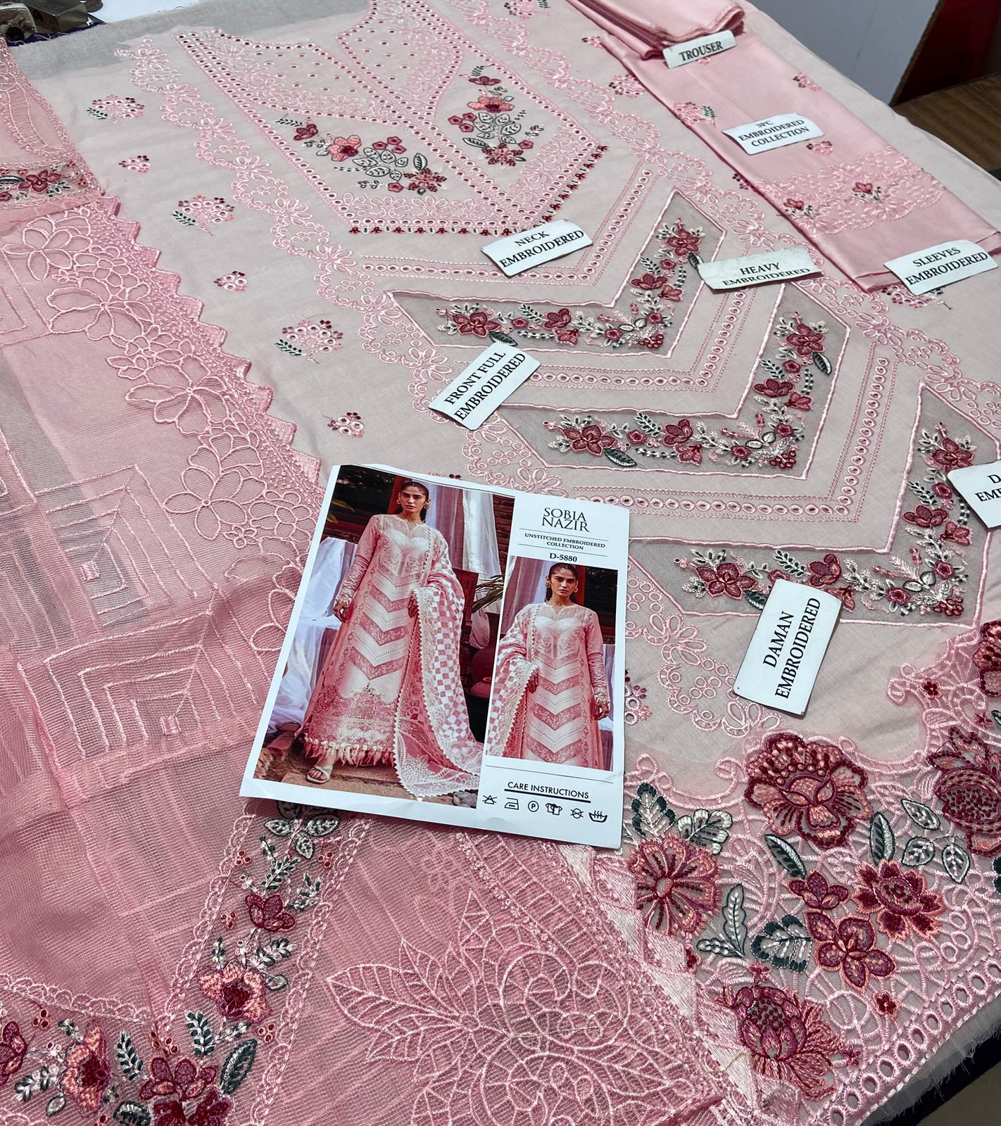 SOBIA NAZIR 3pc Embroidered Lawn Suit