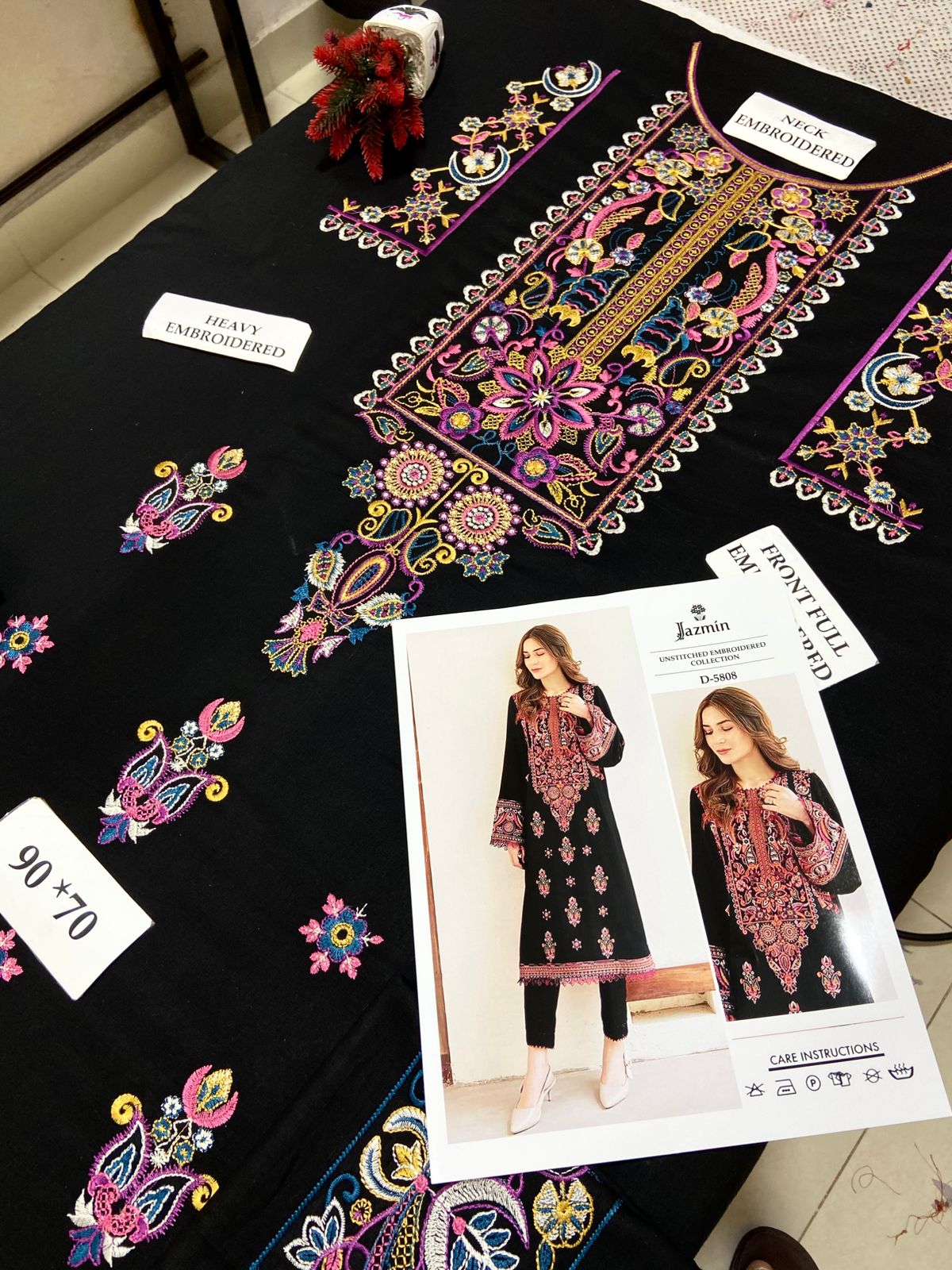 RUMI'S 2pc Embroidered Lawn Suit