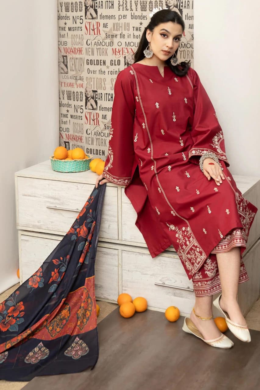 URGE 3pc Embroidered Lawn Suit