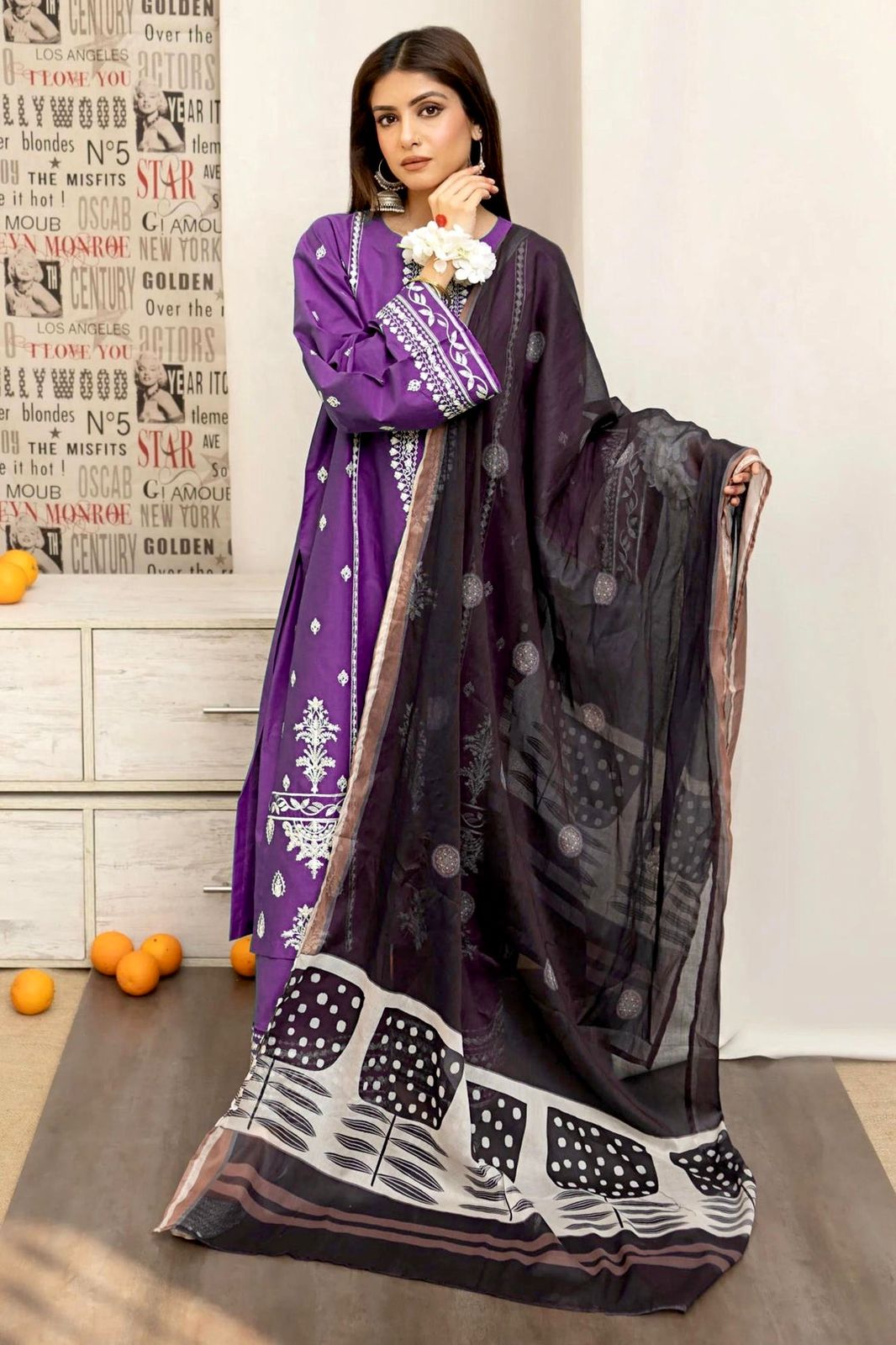 URGE 3pc Embroidered Lawn Suit