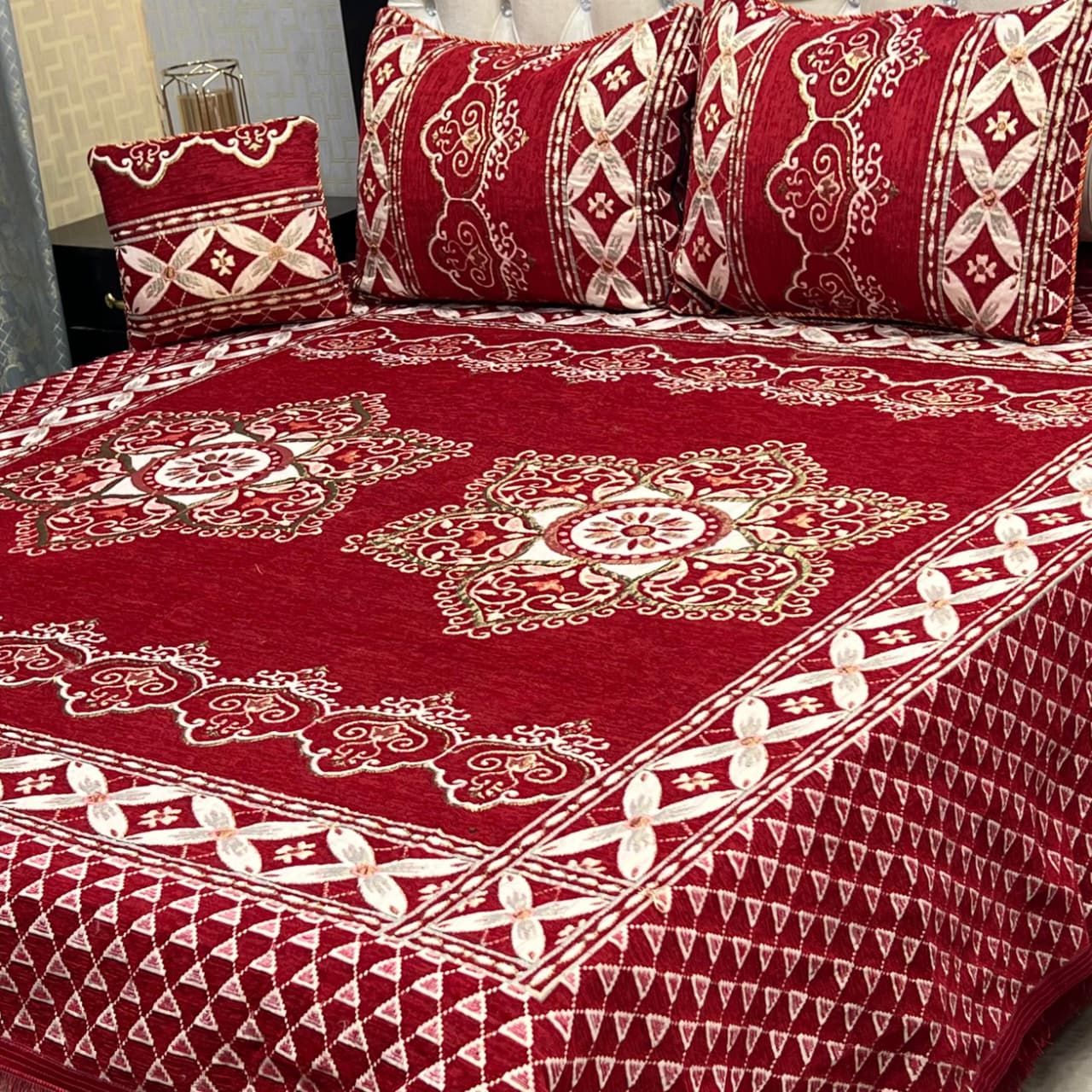 4Pc Velvet Jaquard Bedsheet King Size