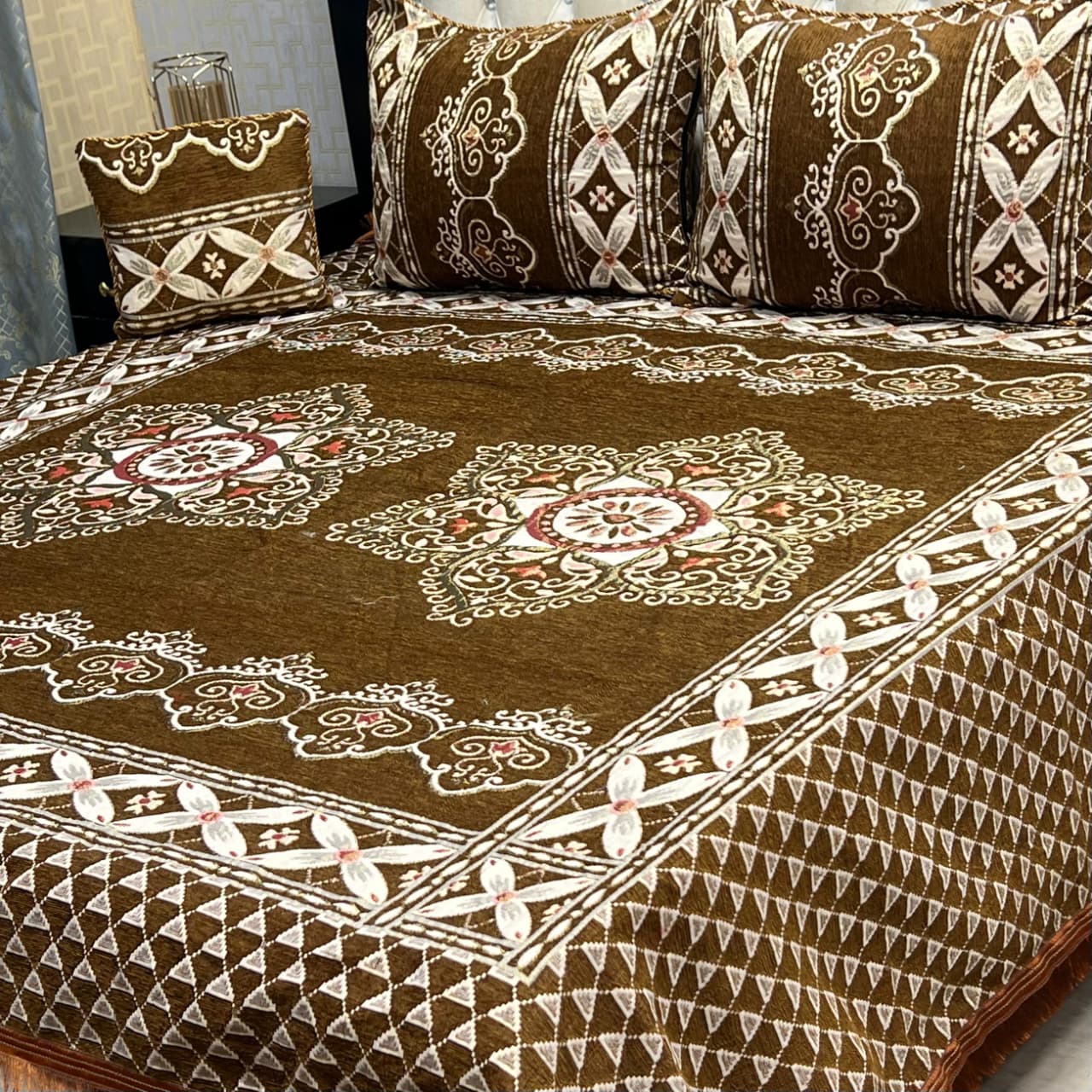 4Pc Velvet Jaquard Bedsheet King Size
