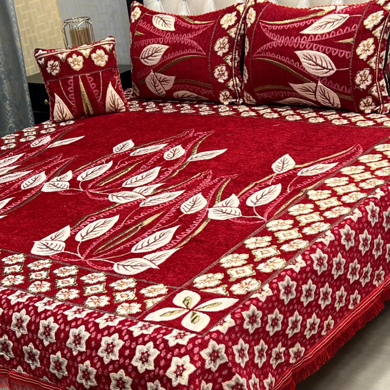 4Pc Velvet Jaquard Bedsheet King Size