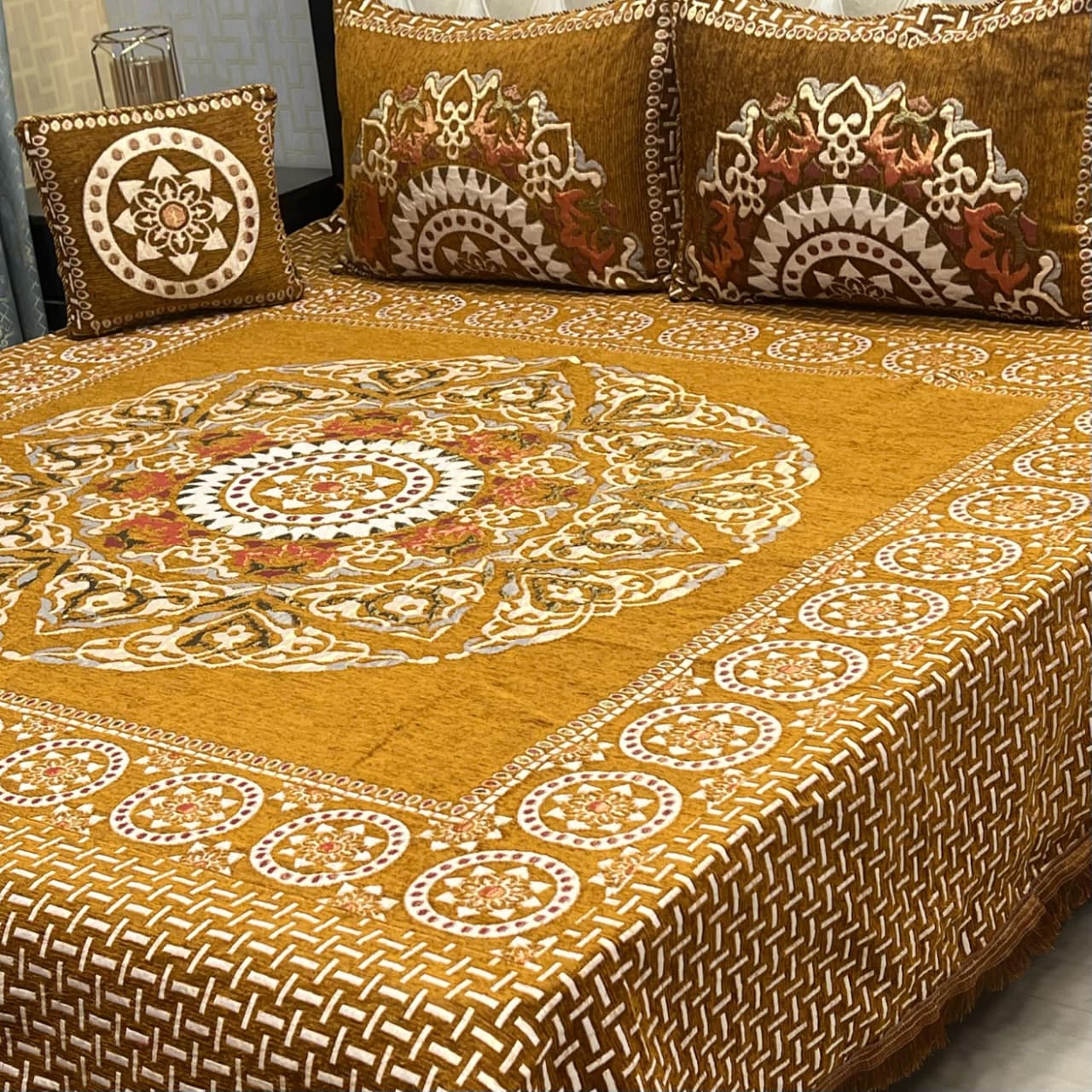 4Pc Velvet Jaquard Bedsheet King Size