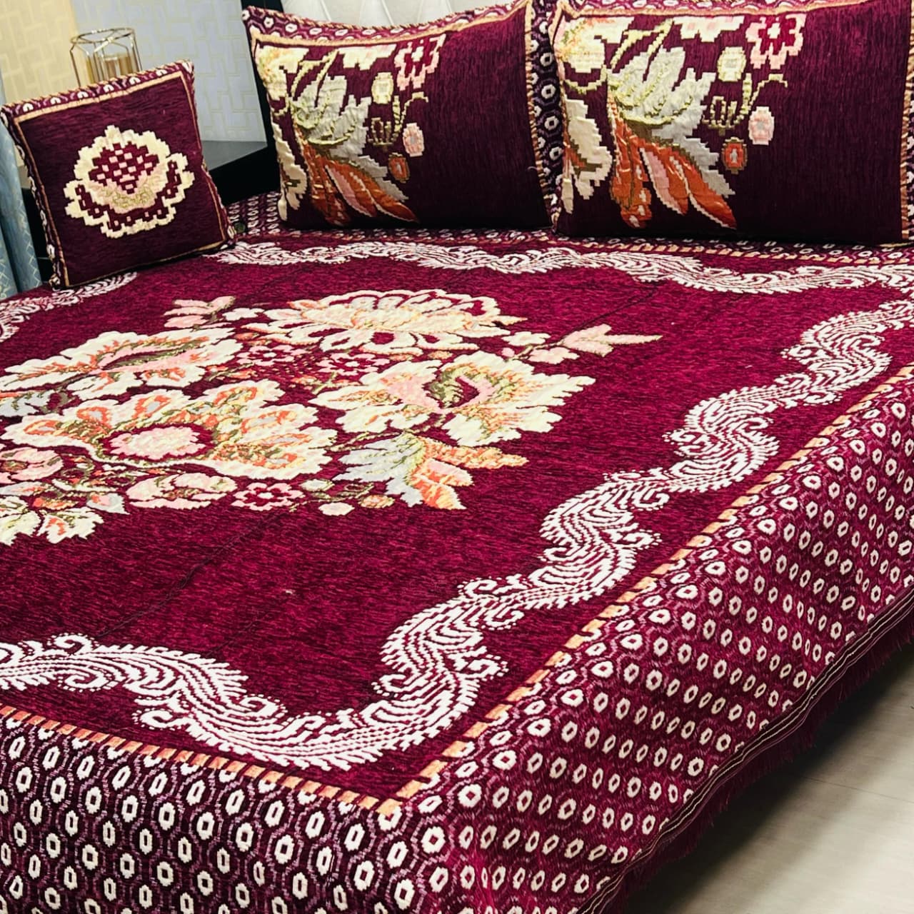 4Pc Velvet Jaquard Bedsheet King Size