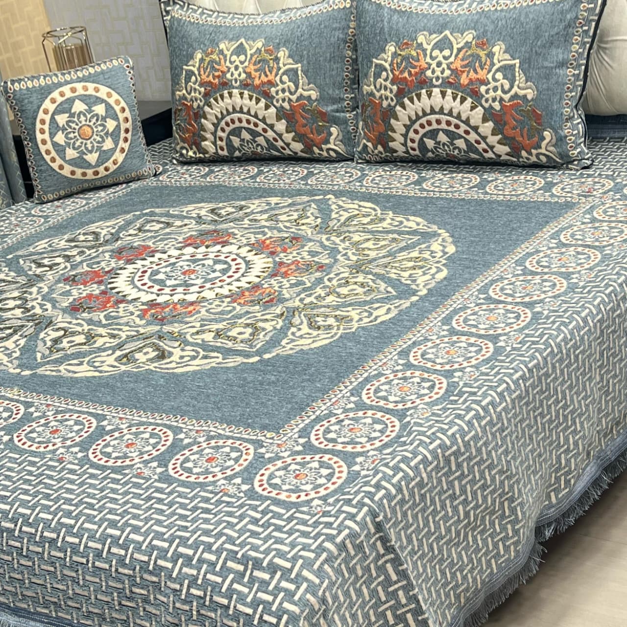 4Pc Velvet Jaquard Bedsheet King Size